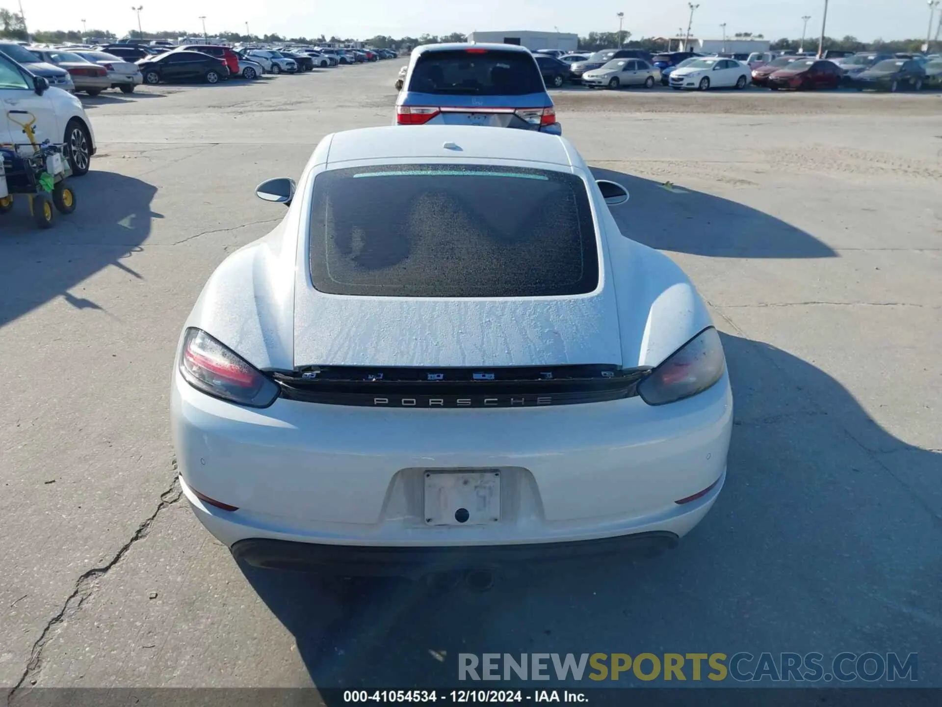 17 fotografías del automóvil dañado WP0AA2A84KS261348 PORSCHE 718 CAYMAN 2019