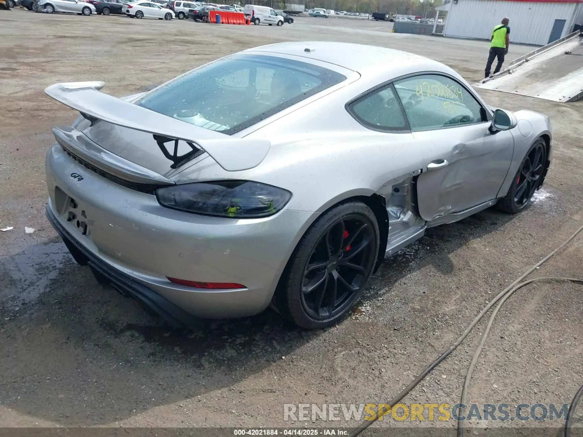 4 fotografías del automóvil dañado WP0AC2A82LK289130 PORSCHE 718 CAYMAN 2020