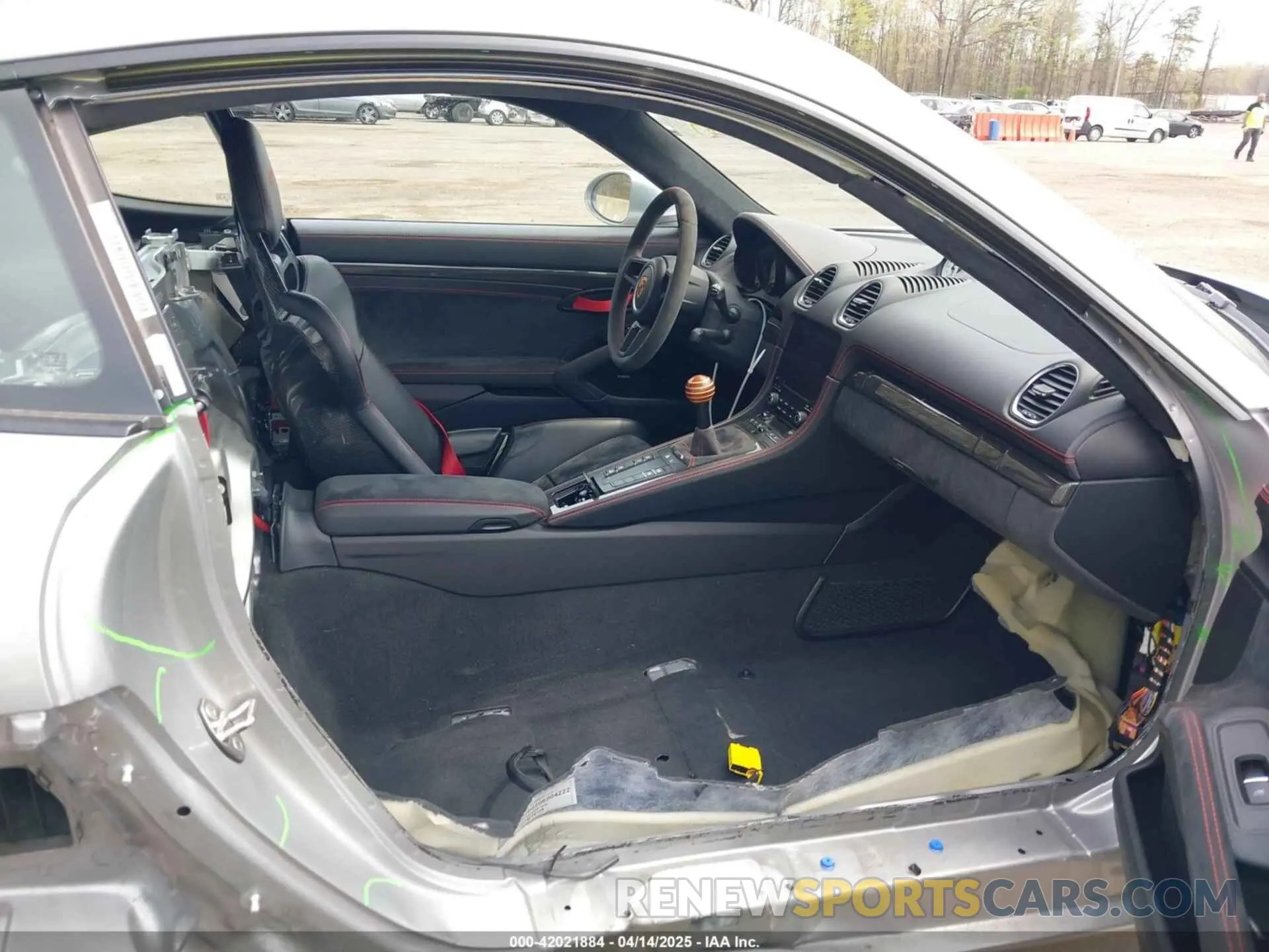 5 fotografías del automóvil dañado WP0AC2A82LK289130 PORSCHE 718 CAYMAN 2020