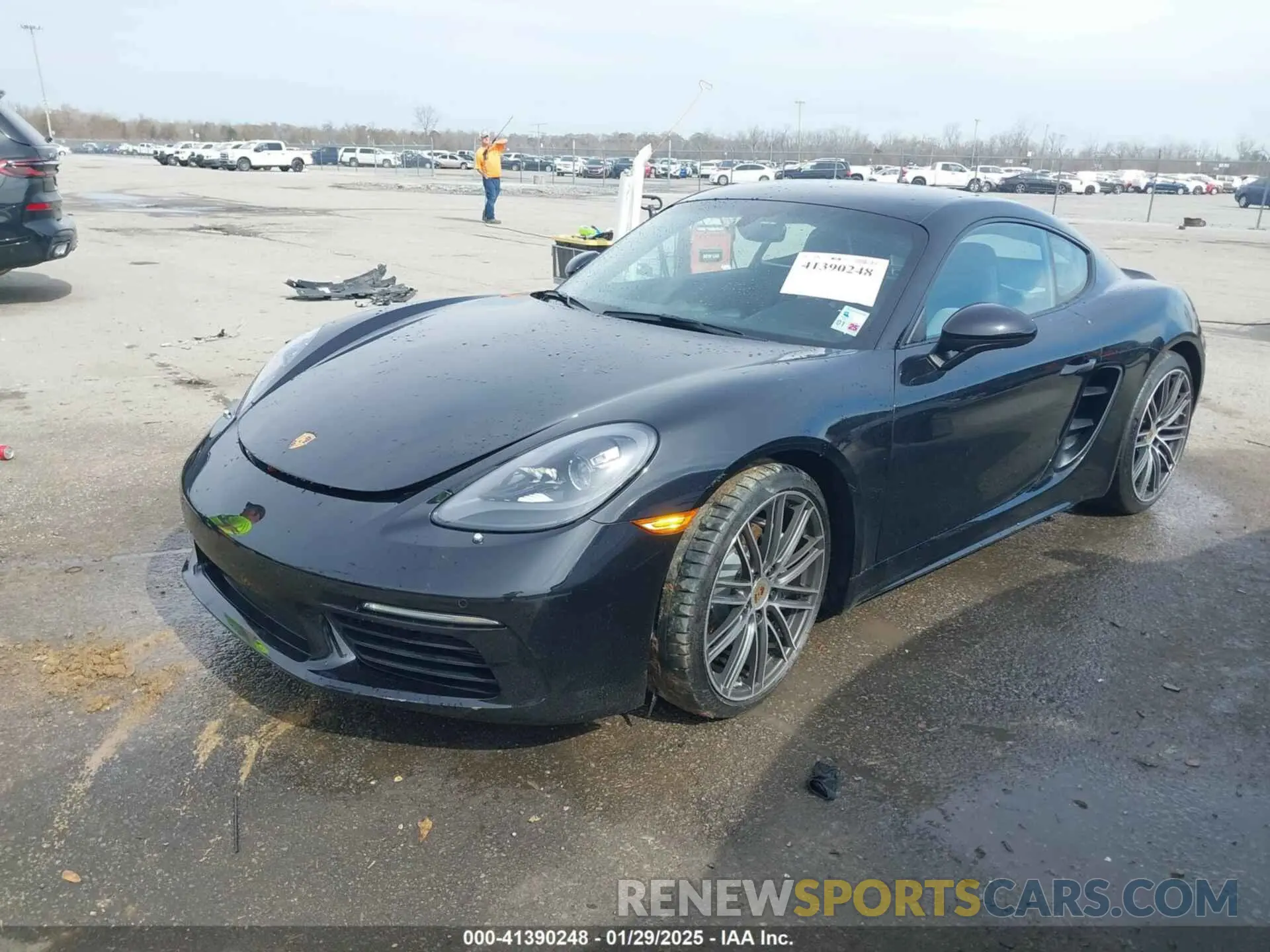 2 fotografías del automóvil dañado WP0AA2A89RK255443 PORSCHE 718 CAYMAN 2024