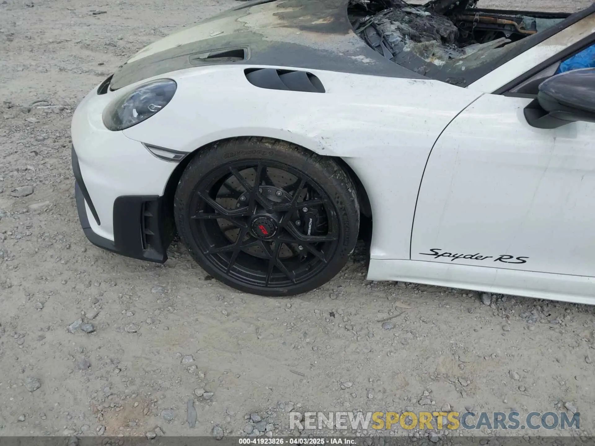 15 fotografías del automóvil dañado WP0CE2A85SK237170 PORSCHE 718 SPYDER 2025