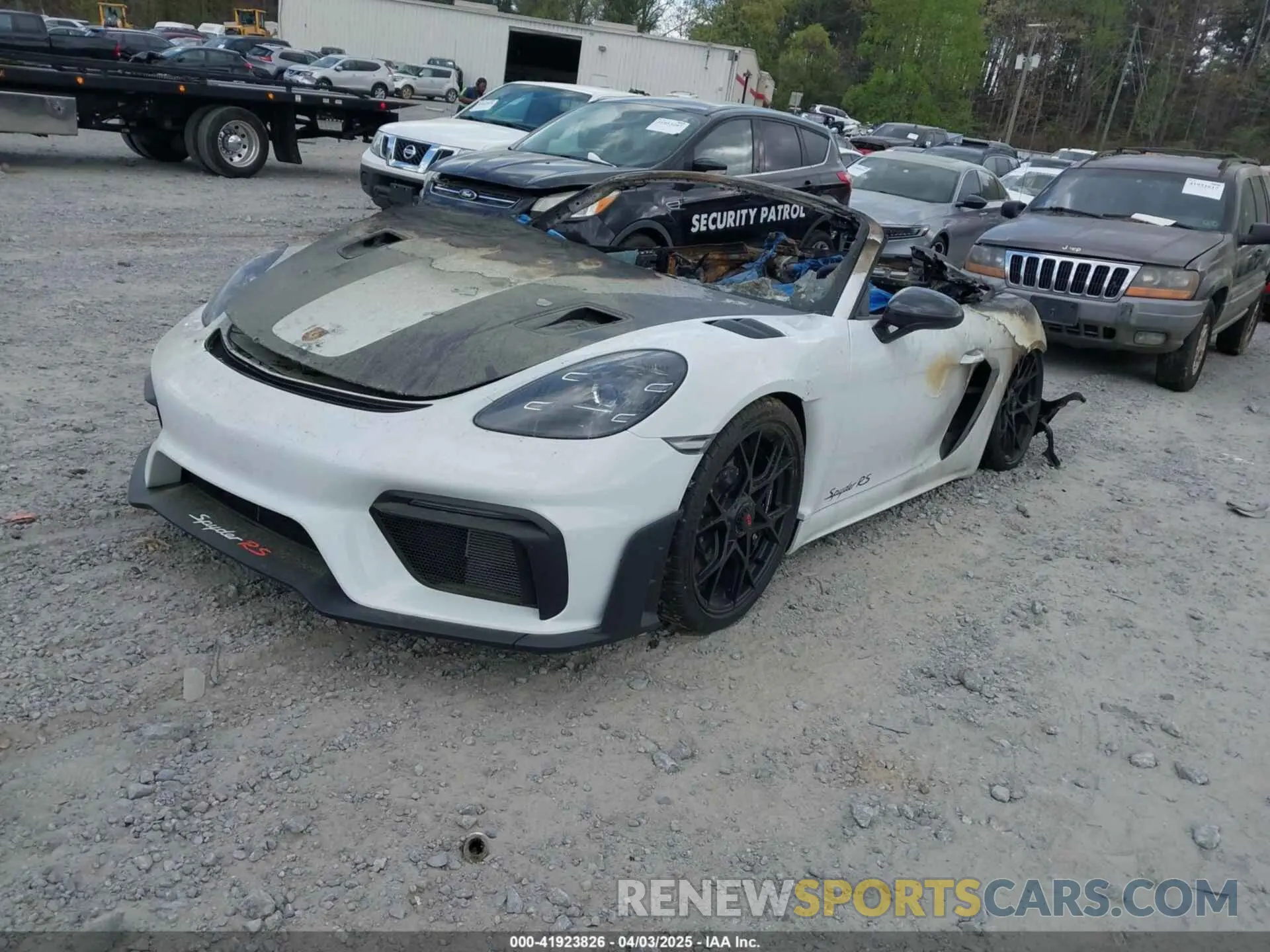 2 fotografías del automóvil dañado WP0CE2A85SK237170 PORSCHE 718 SPYDER 2025