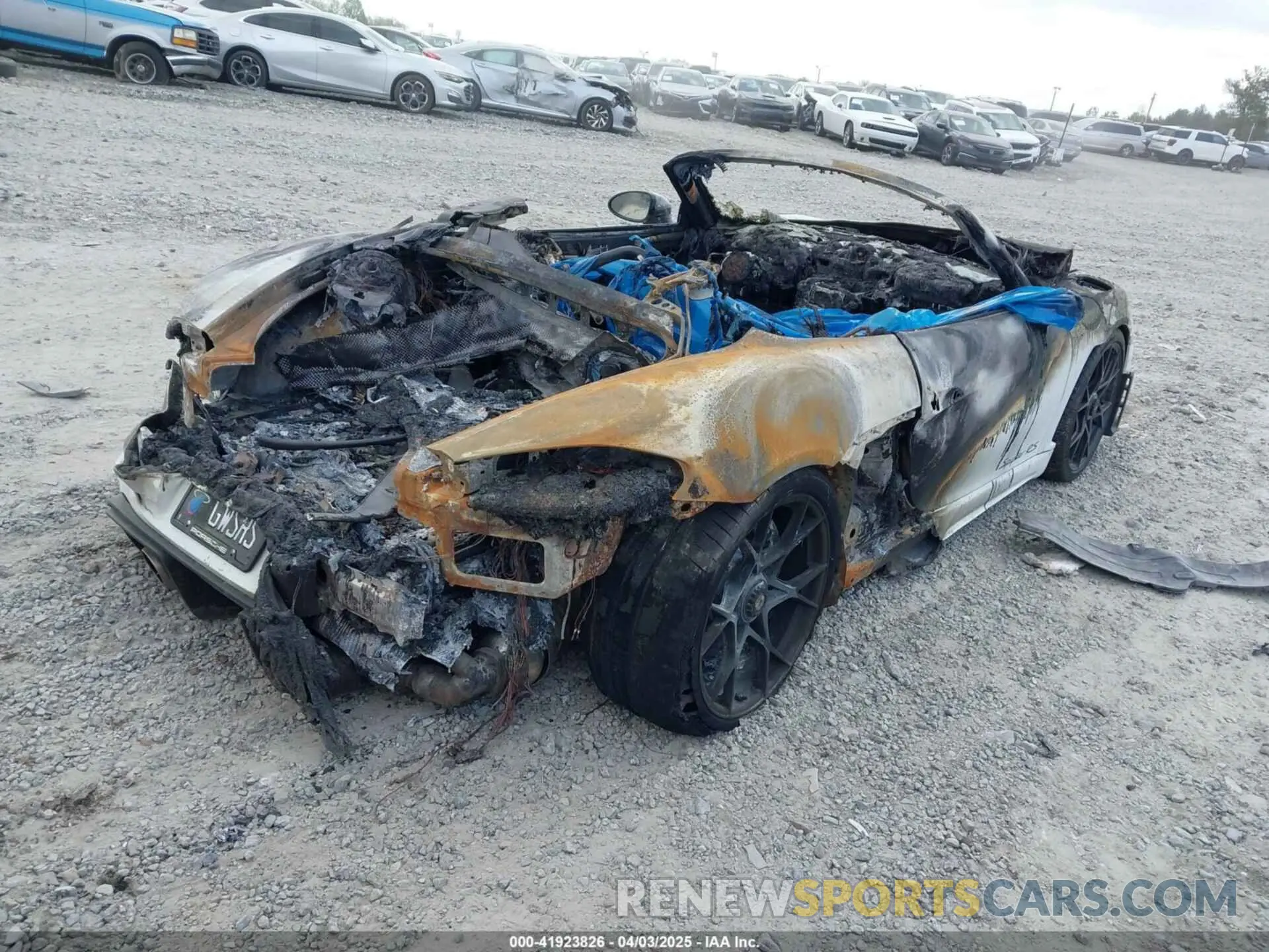 4 fotografías del automóvil dañado WP0CE2A85SK237170 PORSCHE 718 SPYDER 2025