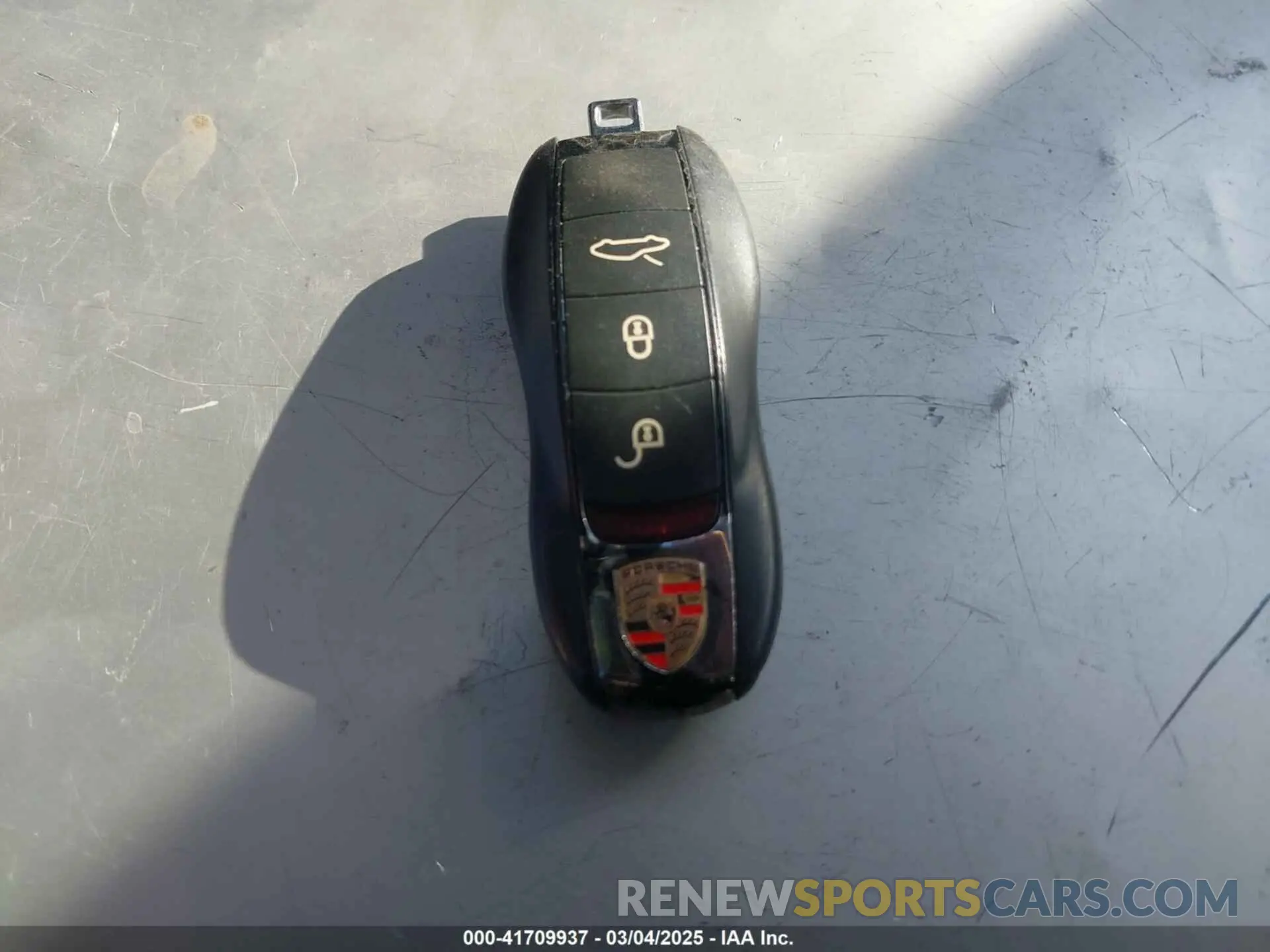 11 fotografías del automóvil dañado WP0AB2A90KS114837 PORSCHE 911 2019