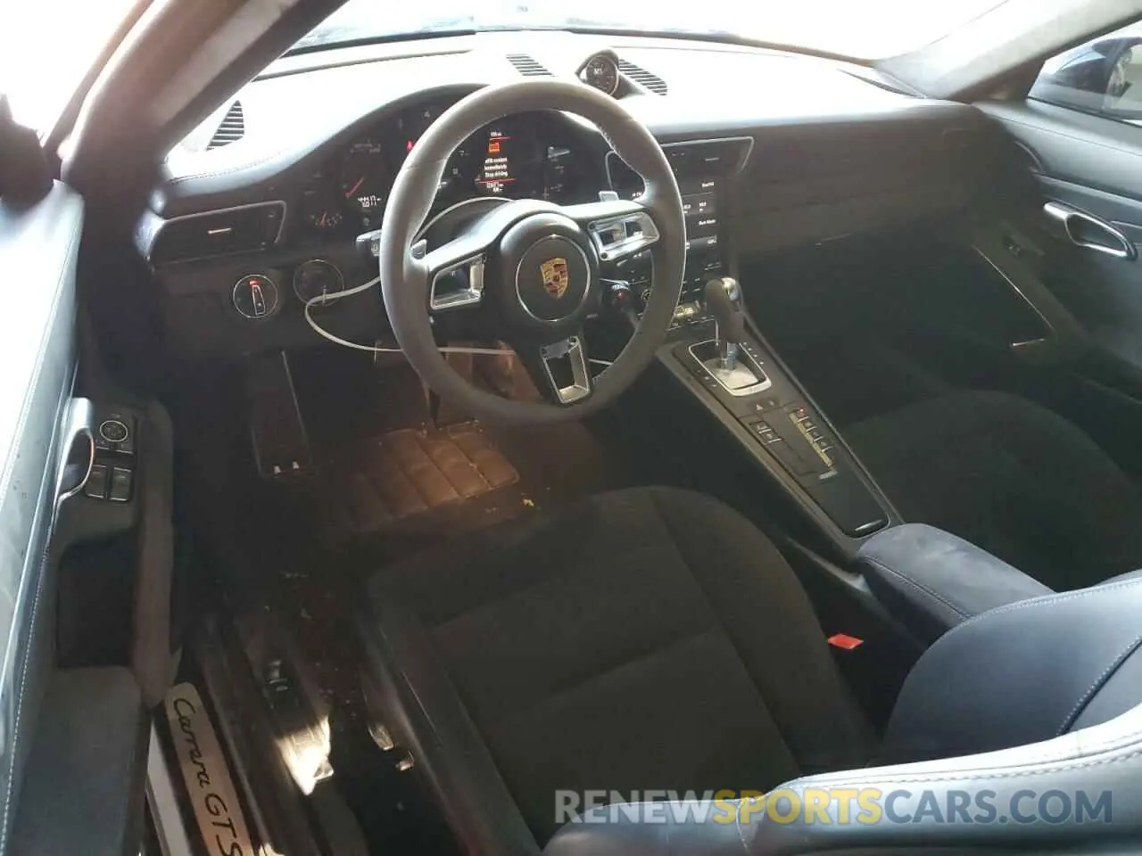 8 fotografías del automóvil dañado WP0AB2A96KS114597 PORSCHE 911 2019