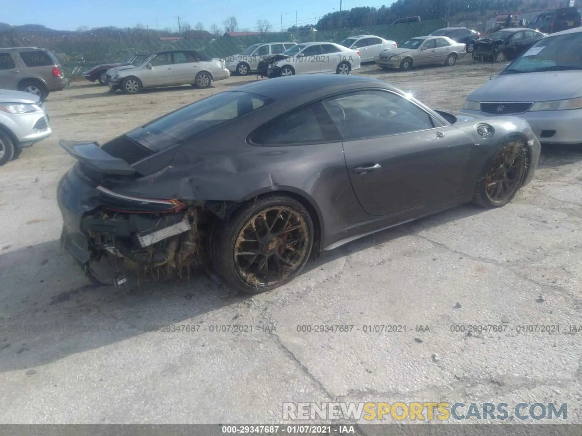 4 fotografías del automóvil dañado WP0AB2A9XKS115266 PORSCHE 911 2019