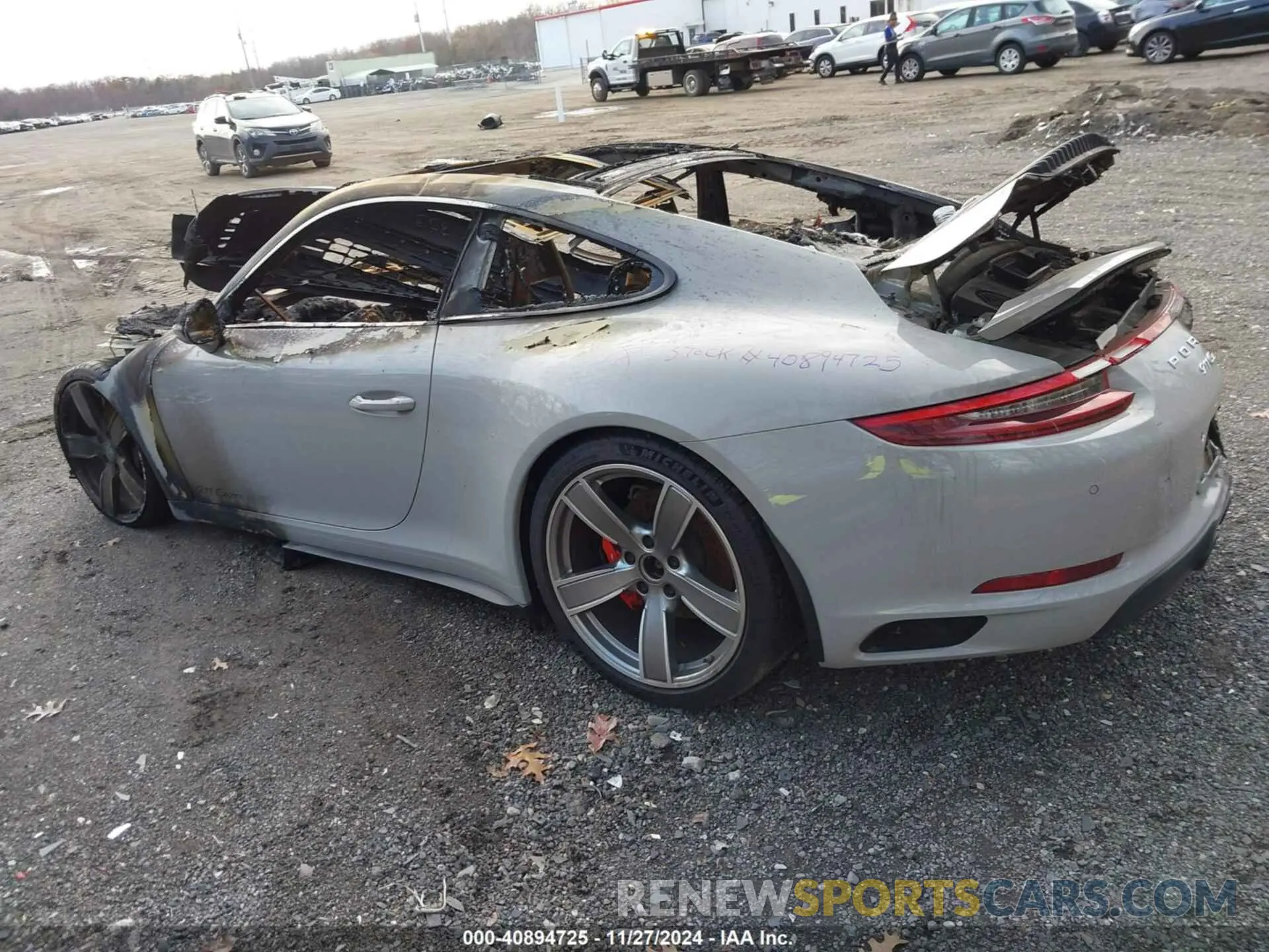 3 fotografías del automóvil dañado WP0AB2A9XKS115803 PORSCHE 911 2019