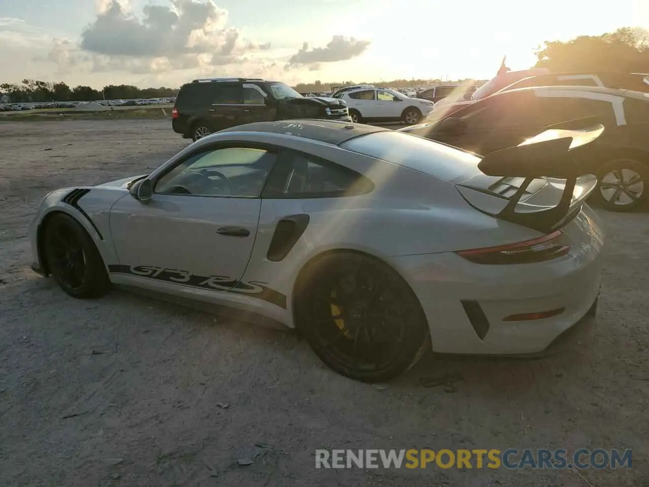 2 fotografías del automóvil dañado WP0AF2A94KS165438 PORSCHE 911 2019