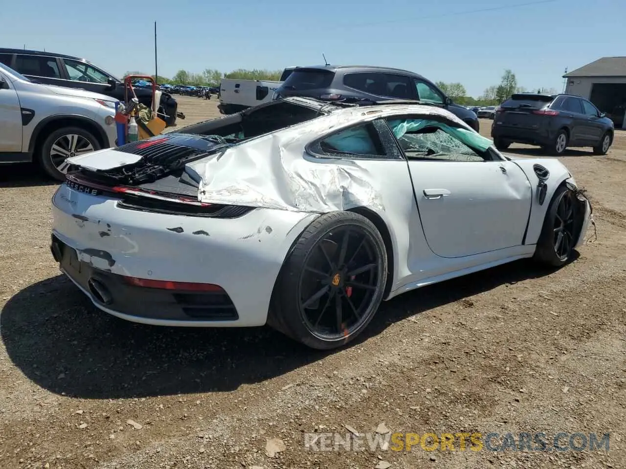 3 fotografías del automóvil dañado WP0AB2A91LS225947 PORSCHE 911 2020