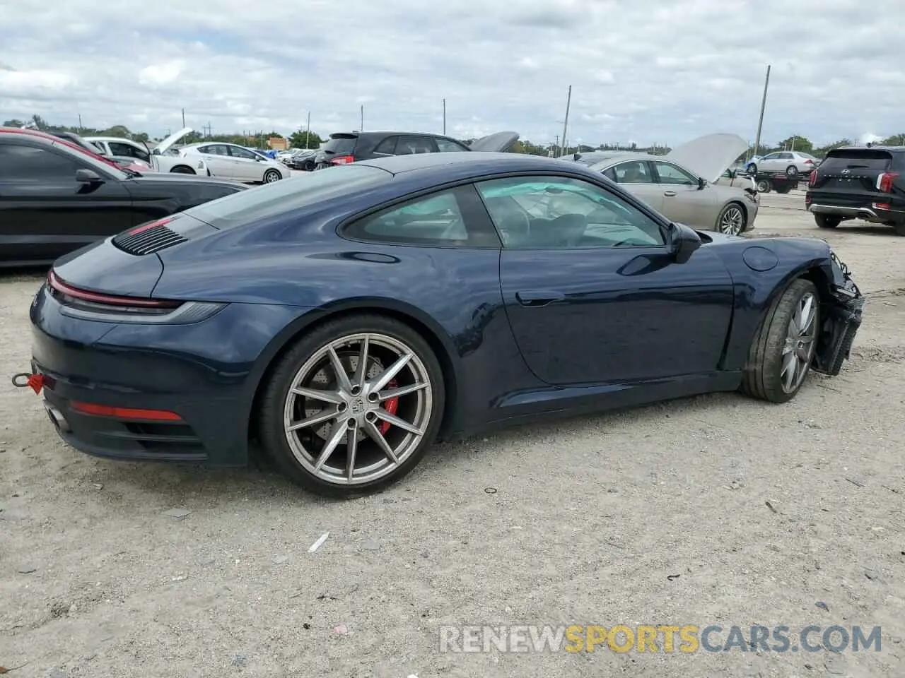 3 fotografías del automóvil dañado WP0AB2A98LS226271 PORSCHE 911 2020