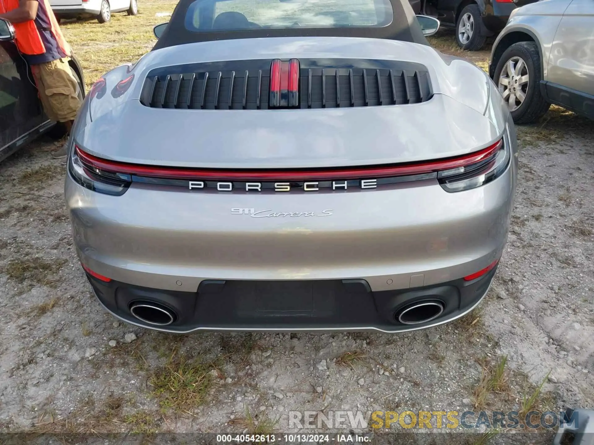 16 fotografías del automóvil dañado WP0CB2A90LS263274 PORSCHE 911 2020