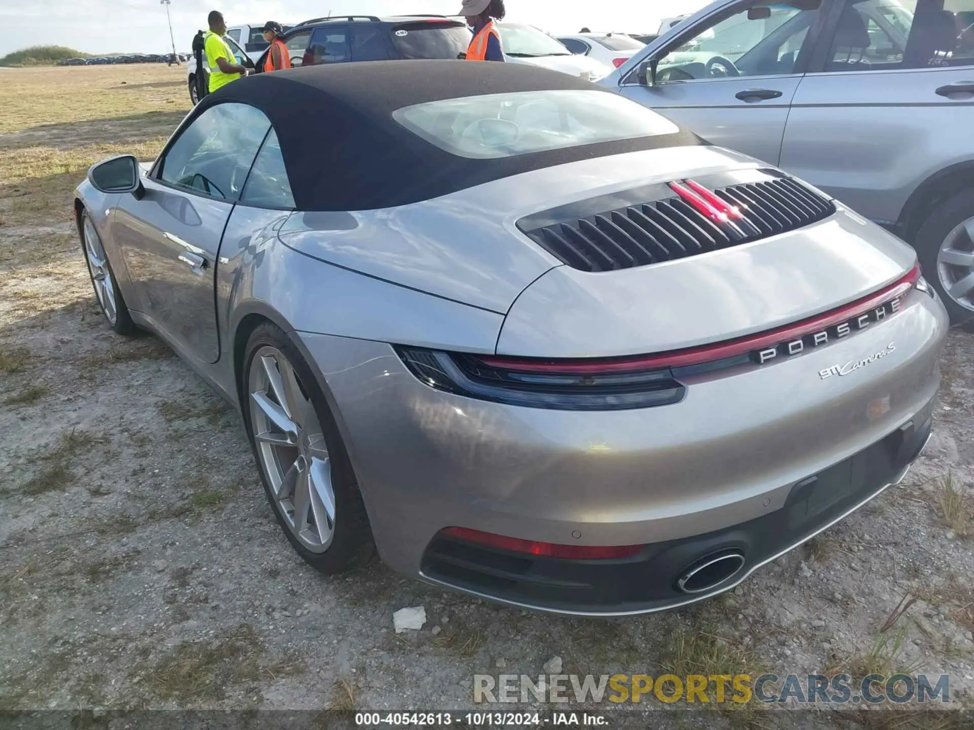 3 fotografías del automóvil dañado WP0CB2A90LS263274 PORSCHE 911 2020