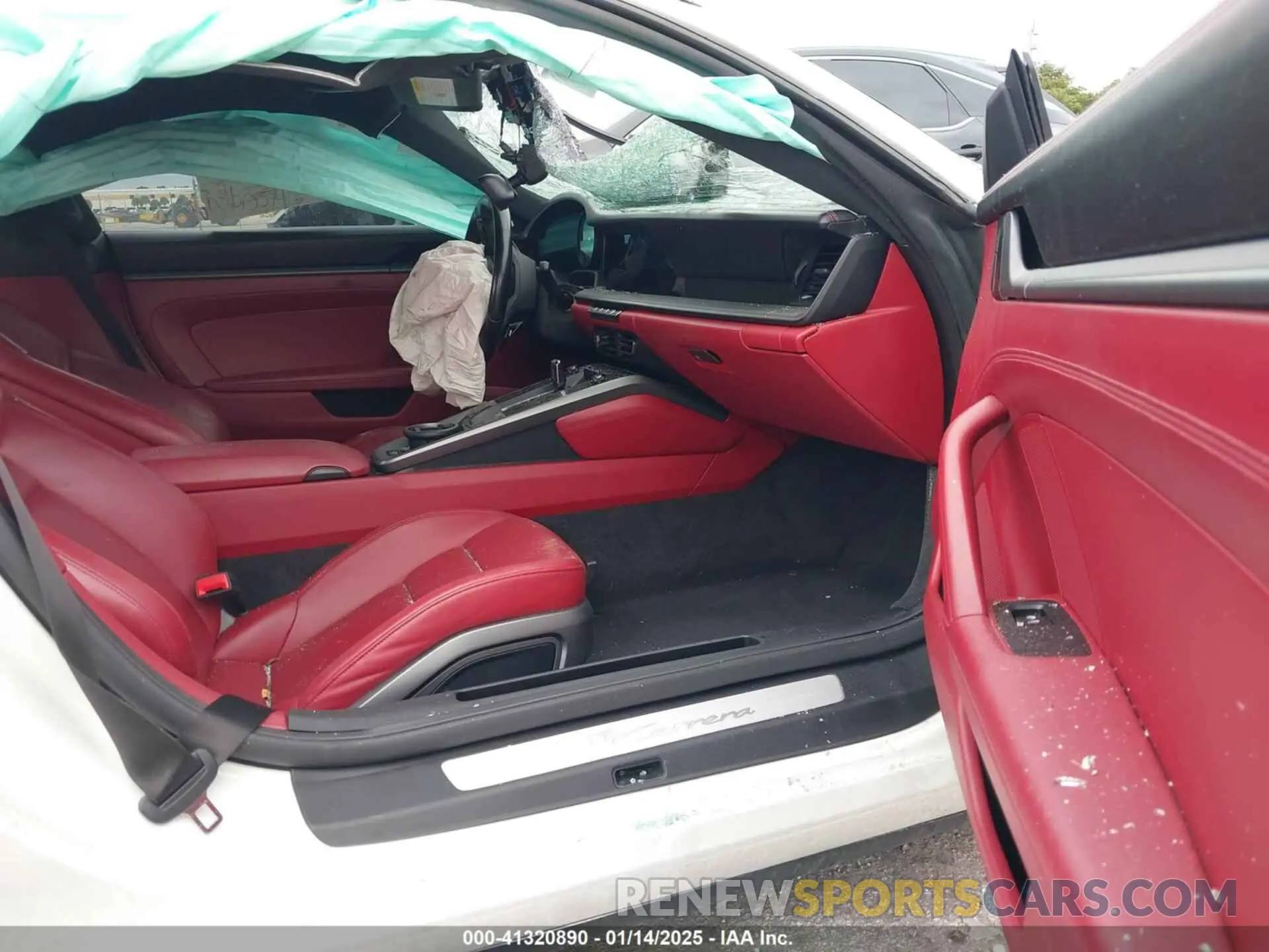 5 fotografías del automóvil dañado WP0AA2A95MS206533 PORSCHE 911 2021