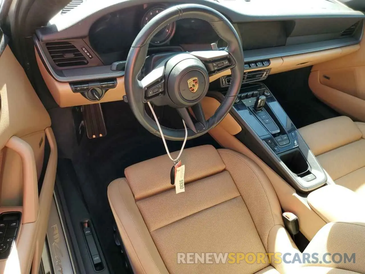 8 fotografías del automóvil dañado WP0CA2A95MS239735 PORSCHE 911 2021