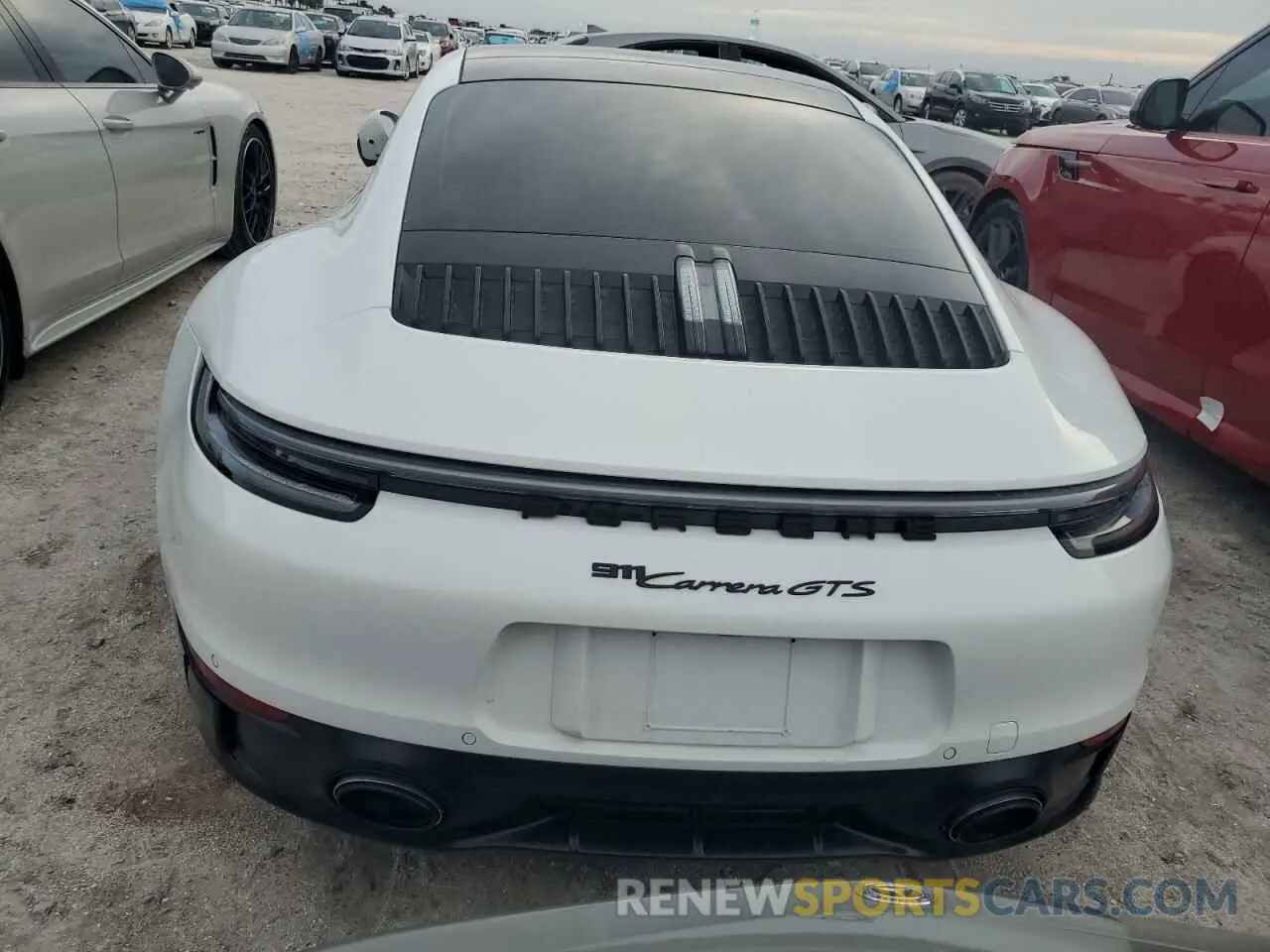 6 fotografías del automóvil dañado WP0AB2A90NS221598 PORSCHE 911 2022