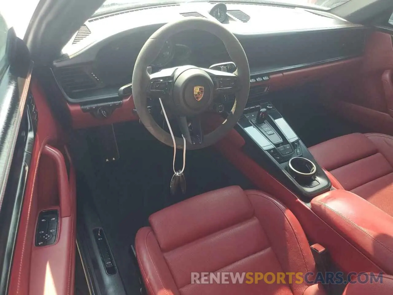 8 fotografías del automóvil dañado WP0AB2A90NS221598 PORSCHE 911 2022
