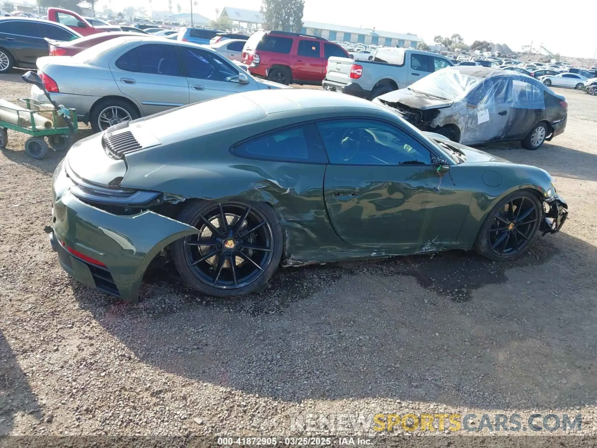 13 fotografías del automóvil dañado WP0AB2A9XNS222421 PORSCHE 911 2022