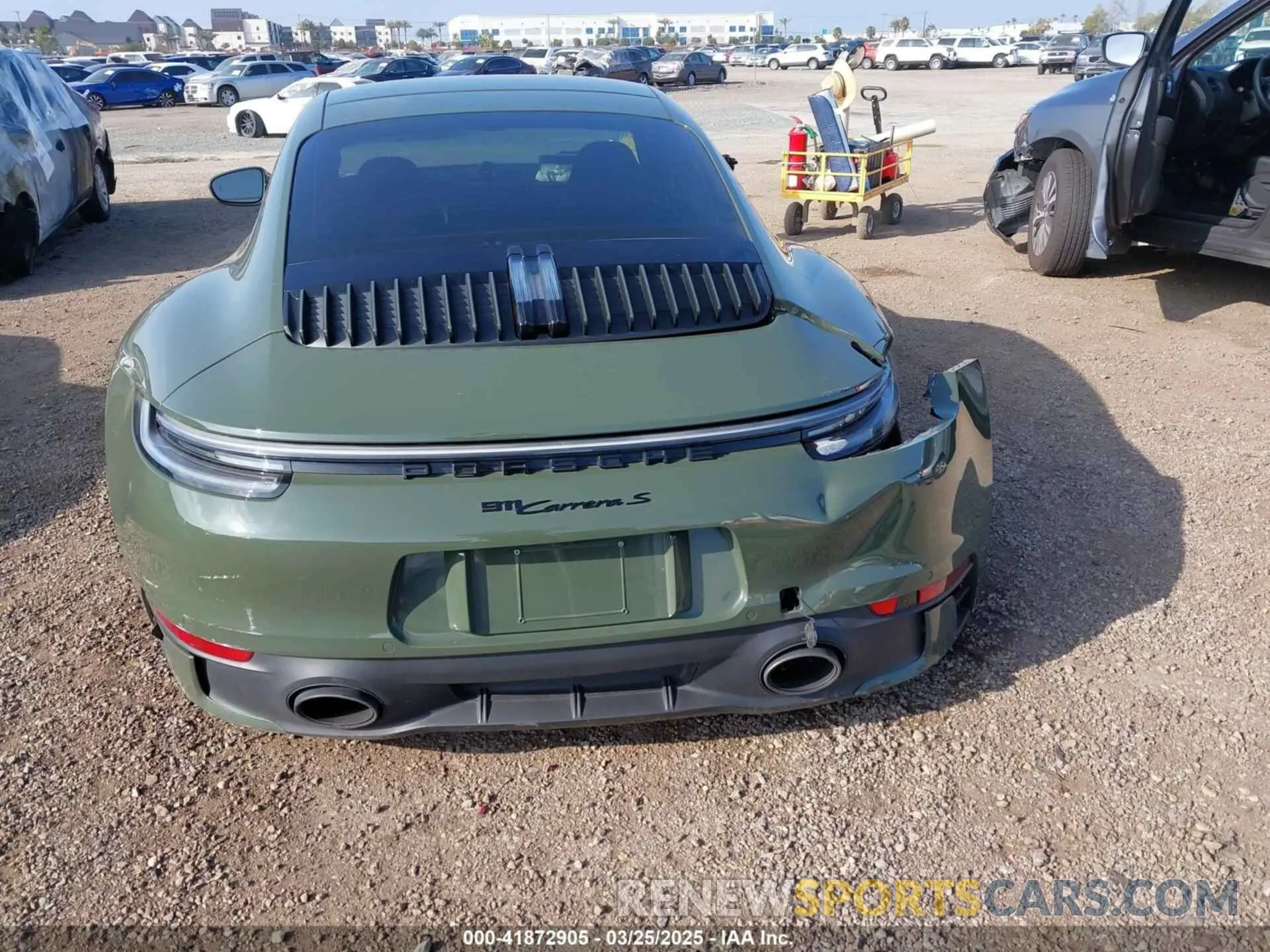 16 fotografías del automóvil dañado WP0AB2A9XNS222421 PORSCHE 911 2022