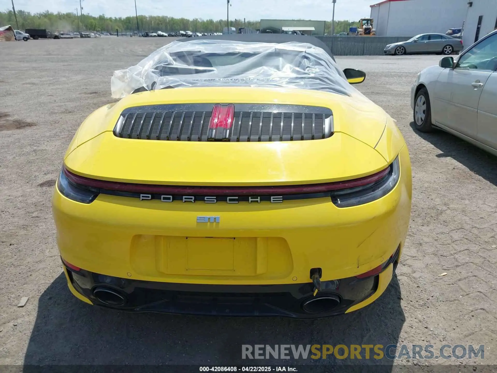 16 fotografías del automóvil dañado WP0CB2A92NS245314 PORSCHE 911 2022