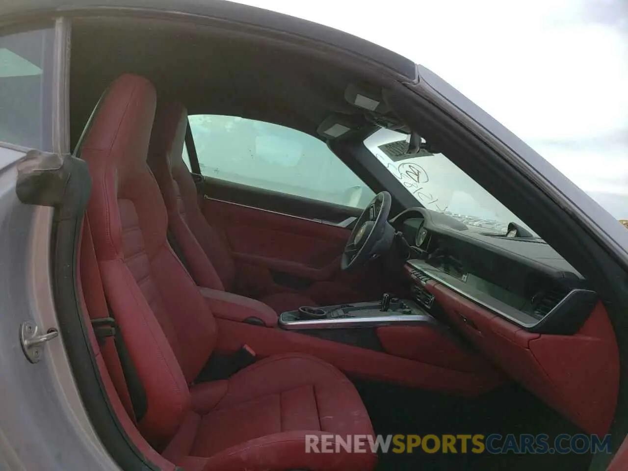 5 fotografías del automóvil dañado WP0CD2A94NS260861 PORSCHE 911 2022