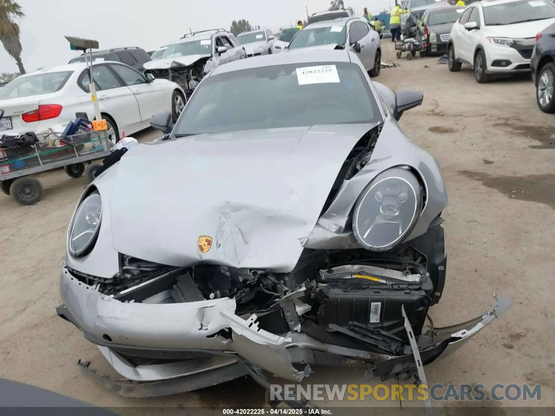 12 fotografías del automóvil dañado WP0AA2A93PS206048 PORSCHE 911 2023