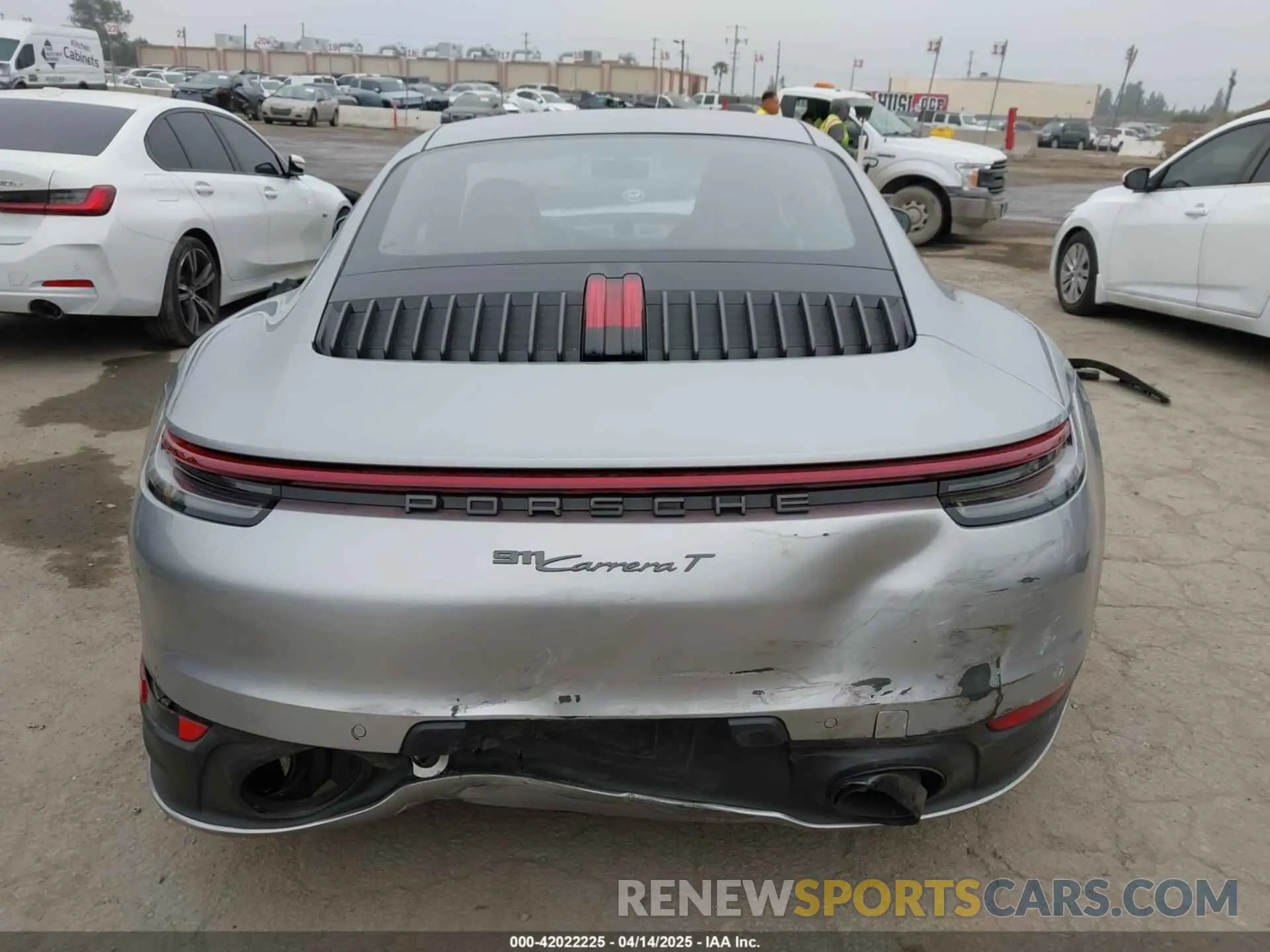 16 fotografías del automóvil dañado WP0AA2A93PS206048 PORSCHE 911 2023