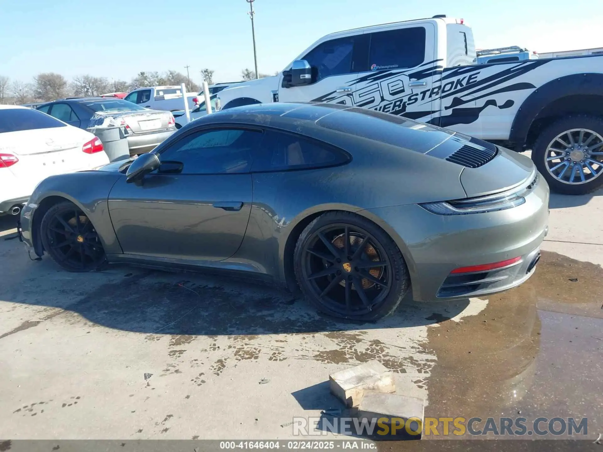 14 fotografías del automóvil dañado WP0AB2A91RS219543 PORSCHE 911 2024