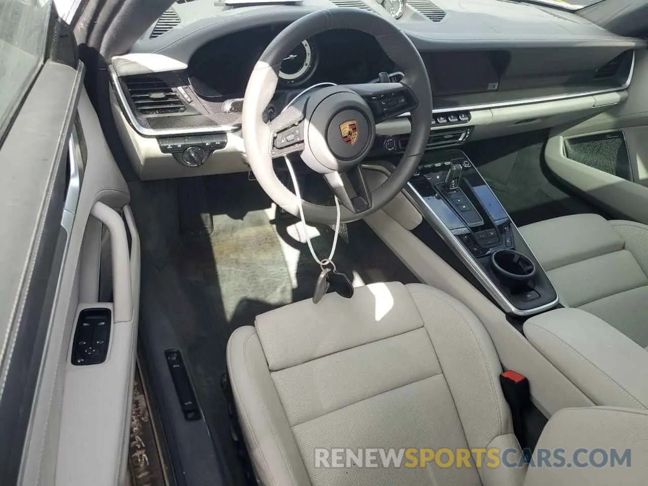 8 fotografías del automóvil dañado WP0AB2A98RS219023 PORSCHE 911 2024