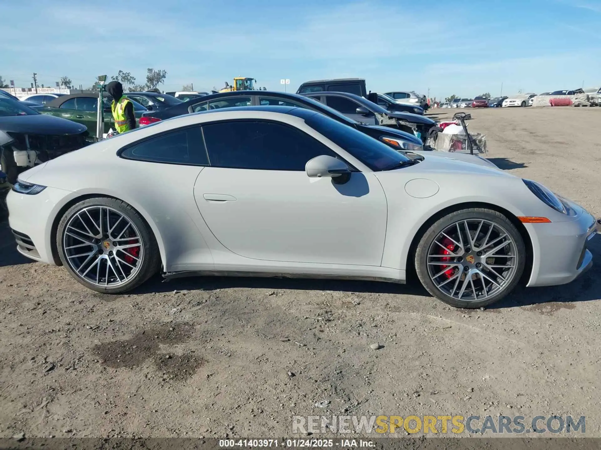 13 fotografías del automóvil dañado WP0AB2A99RS220309 PORSCHE 911 2024