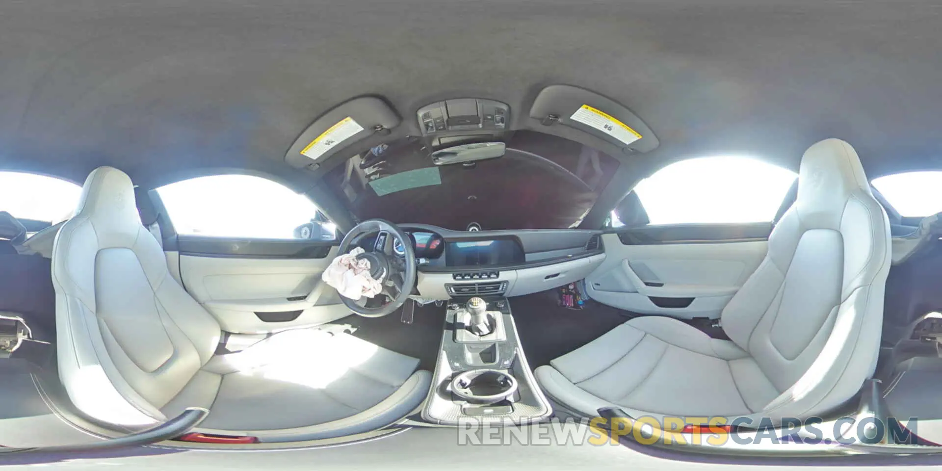 15 fotografías del automóvil dañado WP0AC2A90RS263286 PORSCHE 911 2024