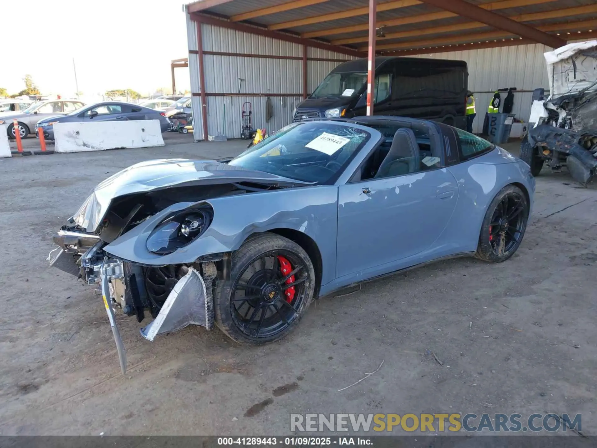 2 fotografías del automóvil dañado WP0BB2A93RS282065 PORSCHE 911 2024