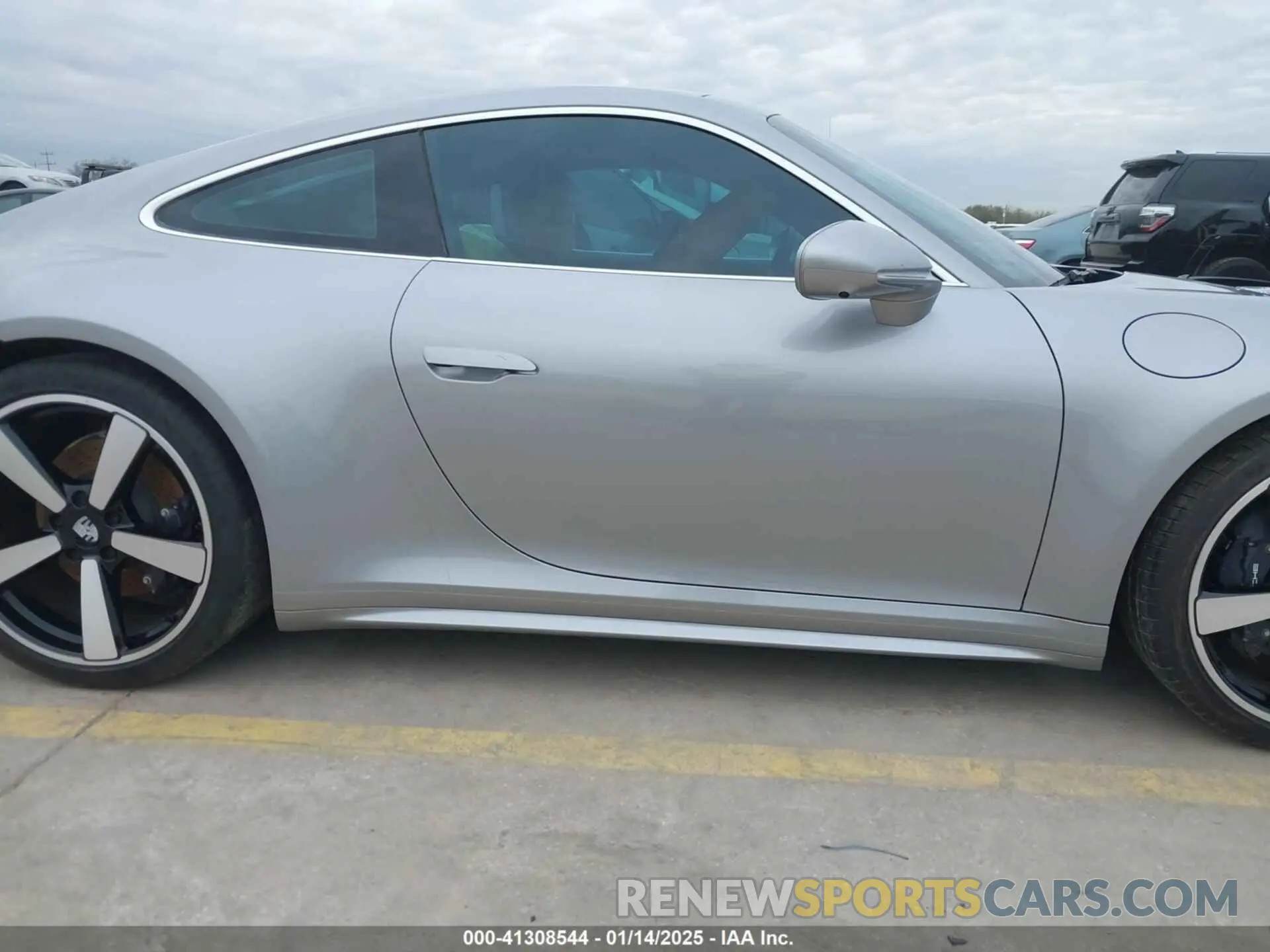 14 fotografías del automóvil dañado WP0AA2A90SS206758 PORSCHE 911 2025