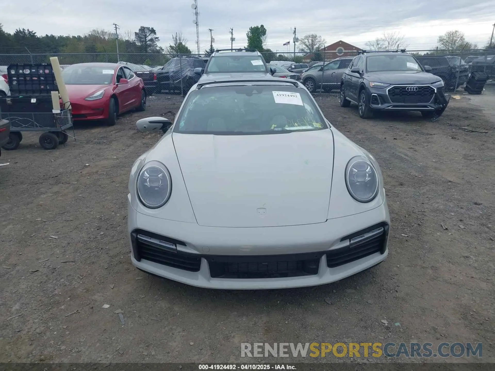 12 fotografías del automóvil dañado WP0AD2A99SS265136 PORSCHE 911 2025