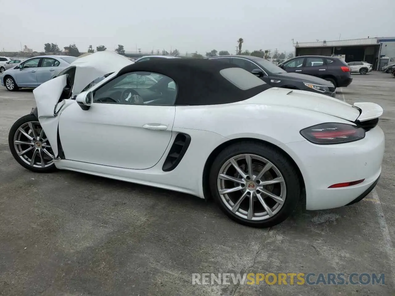 2 fotografías del automóvil dañado WP0CA2A80KS211040 PORSCHE BOXSTER 2019