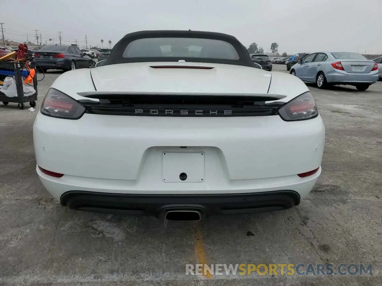 6 fotografías del automóvil dañado WP0CA2A80KS211040 PORSCHE BOXSTER 2019