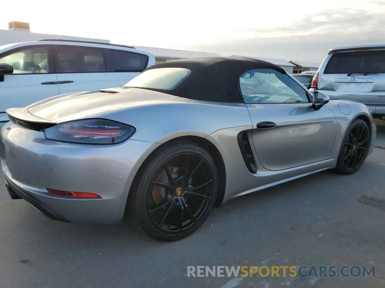 3 fotografías del automóvil dañado WP0CA2A89KS210405 PORSCHE BOXSTER 2019
