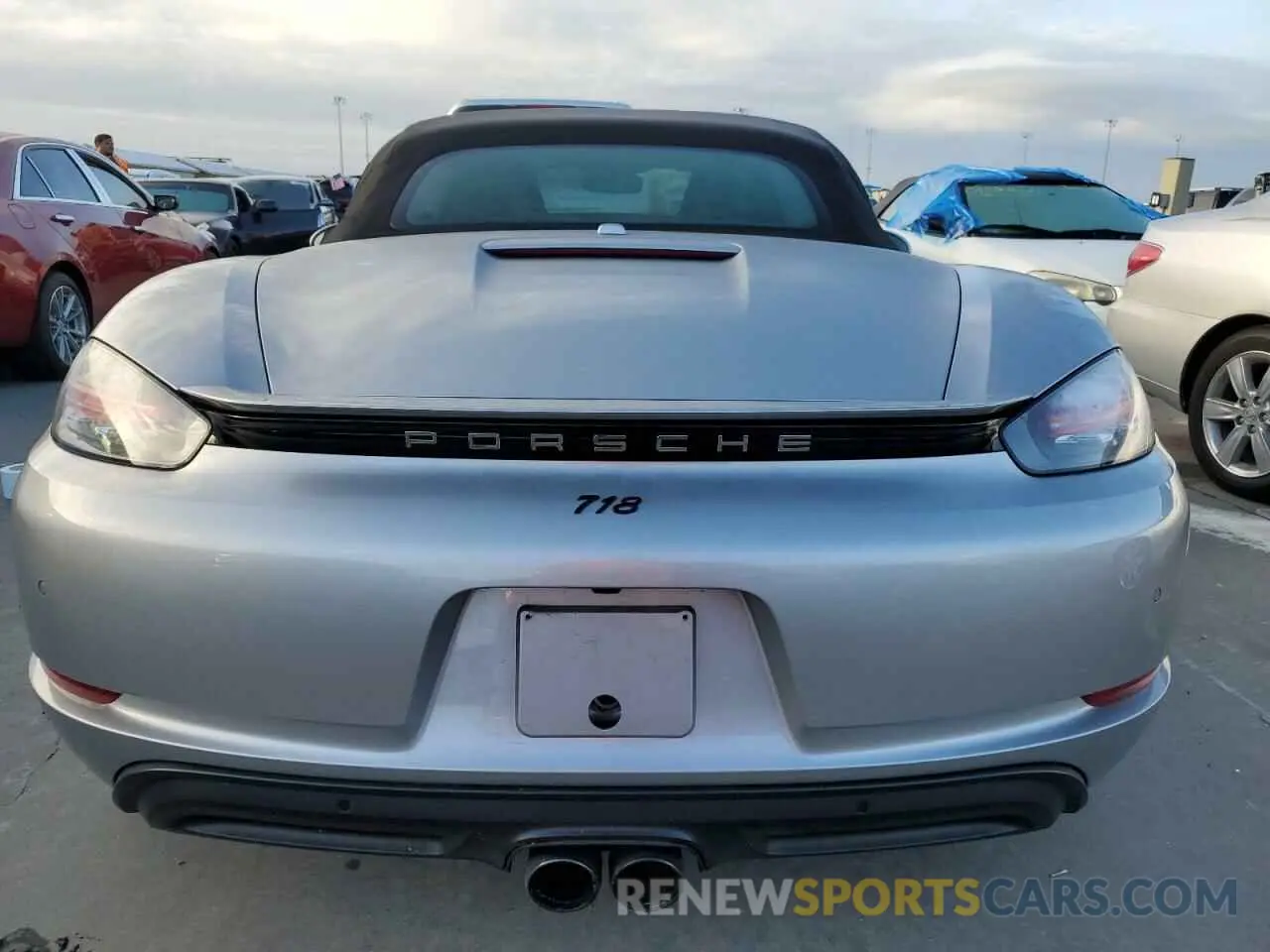 6 fotografías del automóvil dañado WP0CA2A89KS210405 PORSCHE BOXSTER 2019