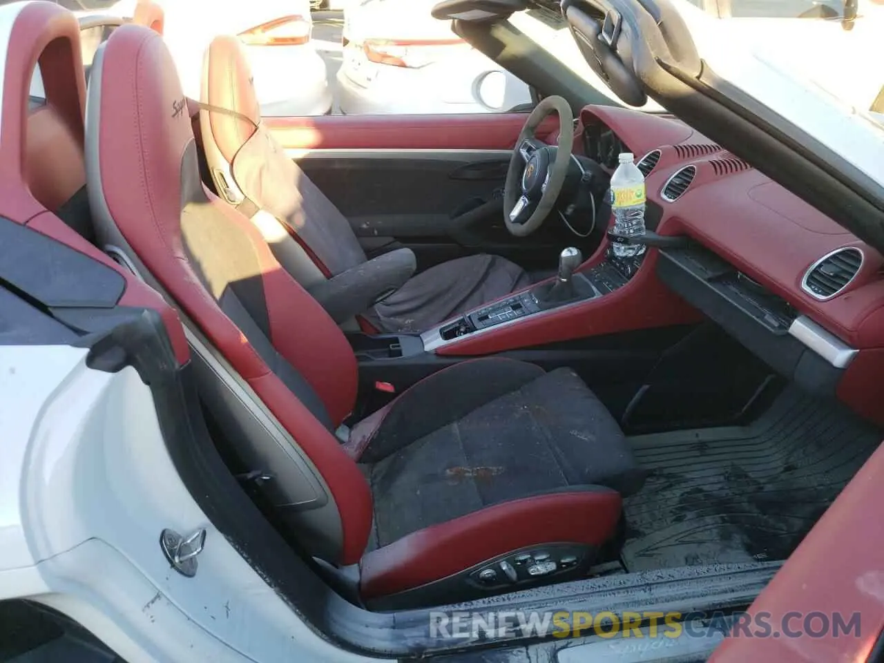 5 fotografías del automóvil dañado WP0CC2A8XMS240820 PORSCHE BOXSTER 2021