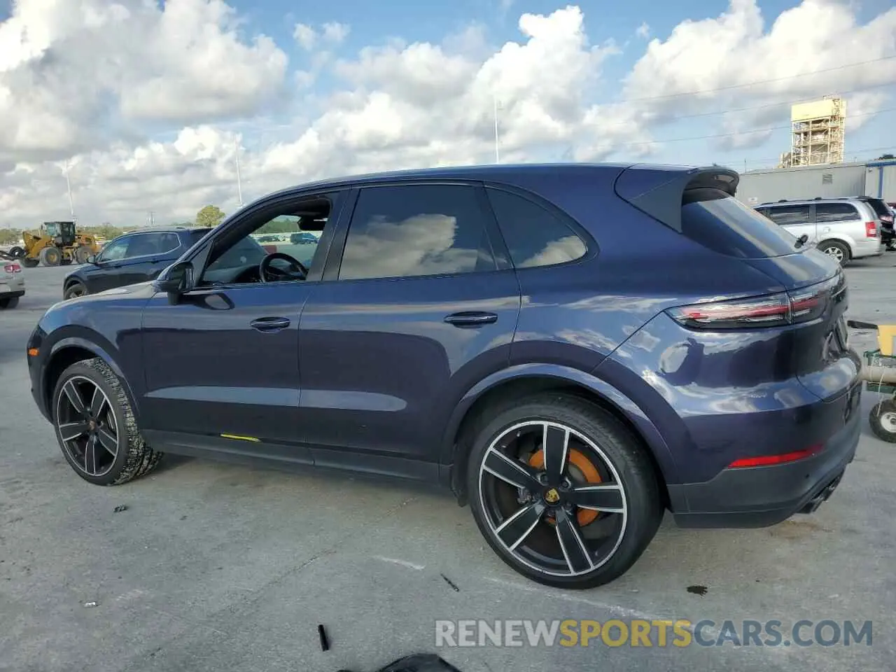 2 fotografías del automóvil dañado WP1AA2AY1KDA10242 PORSCHE CAYENNE 2019