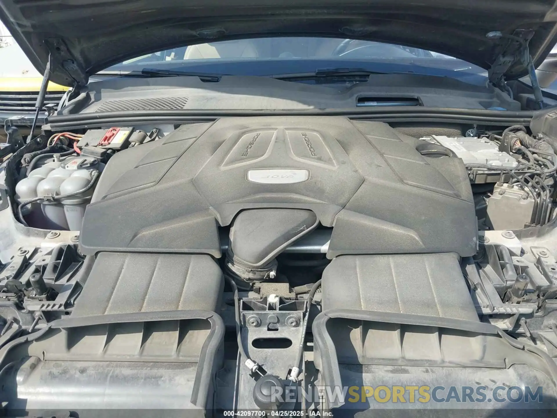 10 fotografías del automóvil dañado WP1AA2AY1KDA15473 PORSCHE CAYENNE 2019