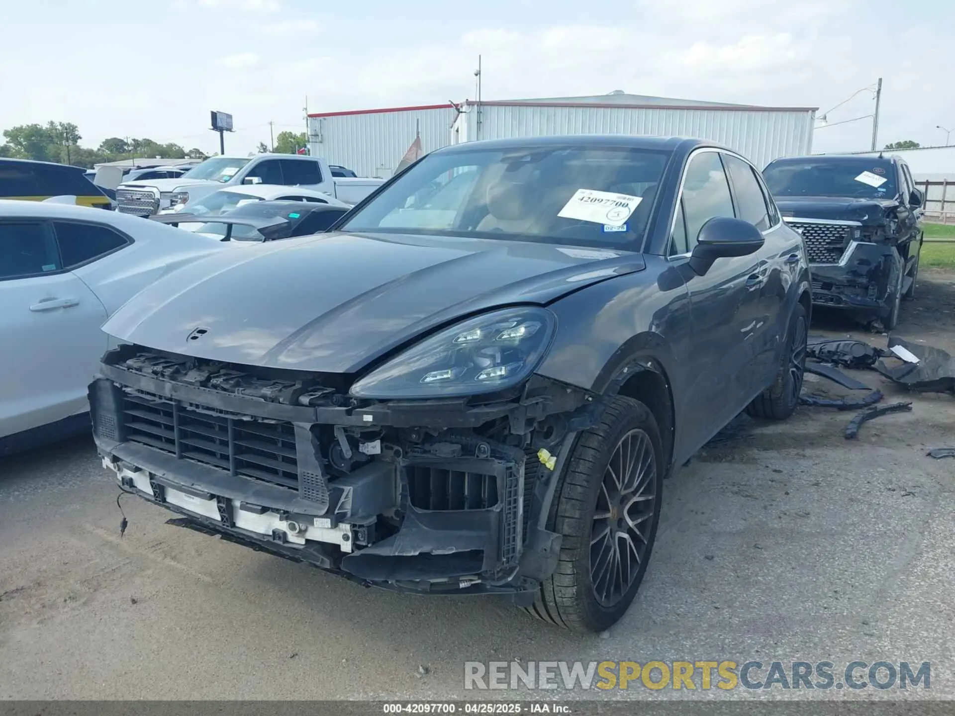 2 fotografías del automóvil dañado WP1AA2AY1KDA15473 PORSCHE CAYENNE 2019