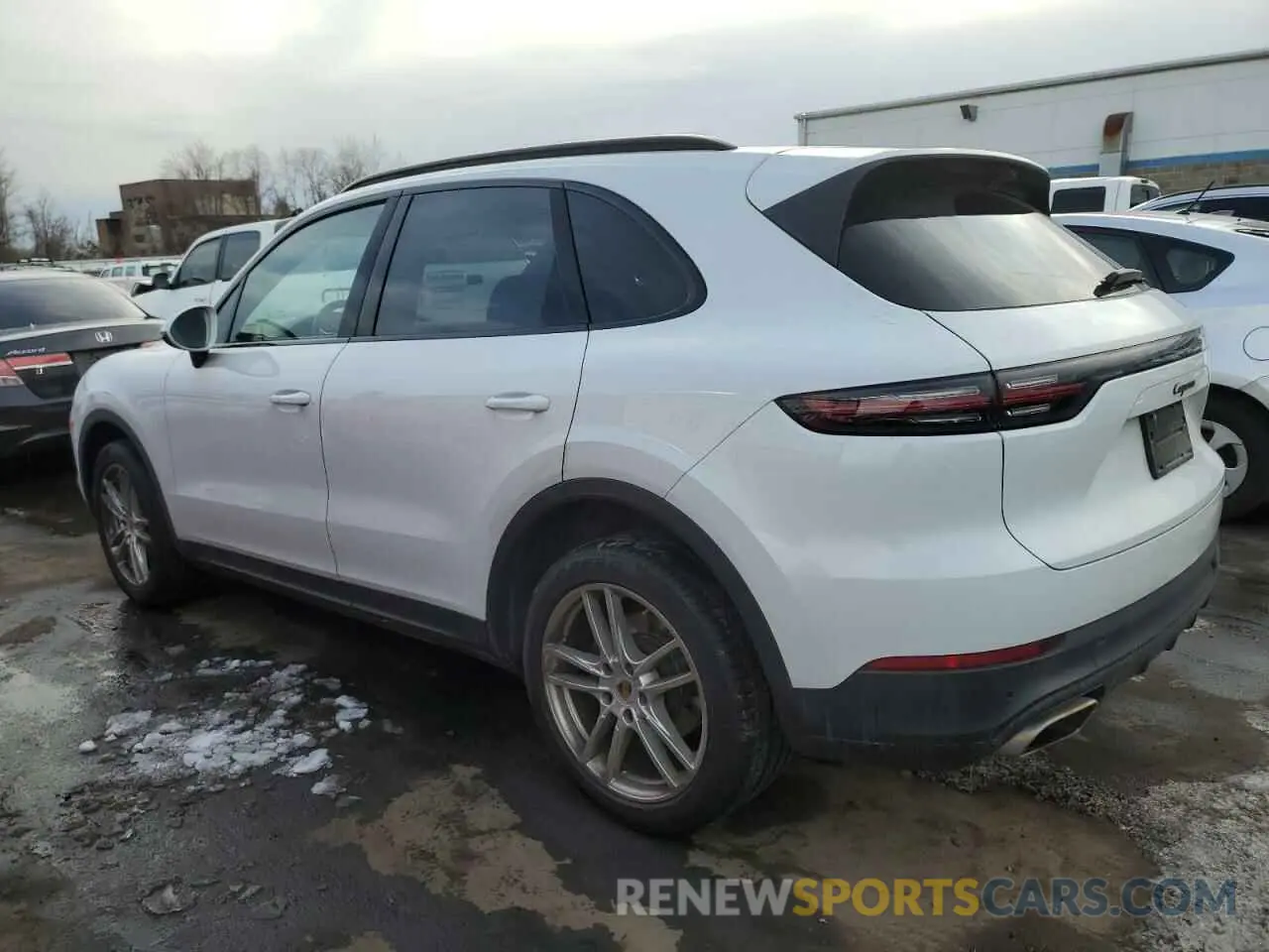 2 fotografías del automóvil dañado WP1AA2AY1KDA15490 PORSCHE CAYENNE 2019