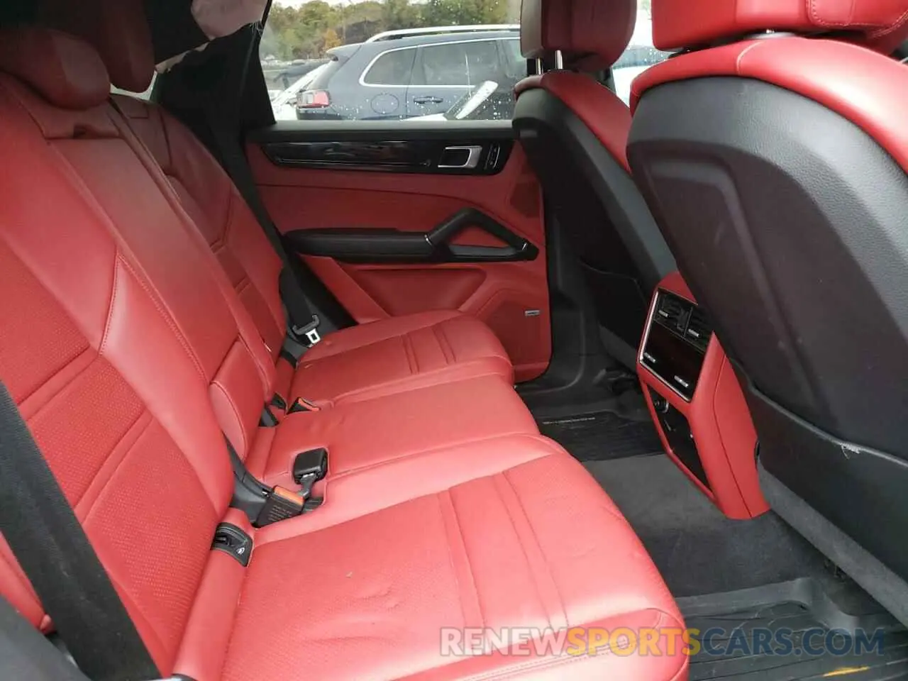 6 fotografías del automóvil dañado WP1AA2AY1KDA19362 PORSCHE CAYENNE 2019