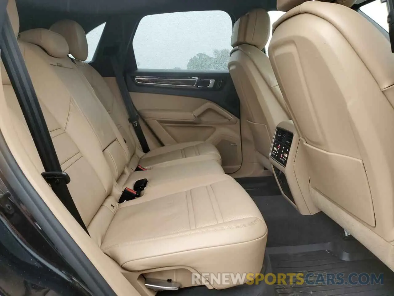 11 fotografías del automóvil dañado WP1AA2AY2KDA10542 PORSCHE CAYENNE 2019