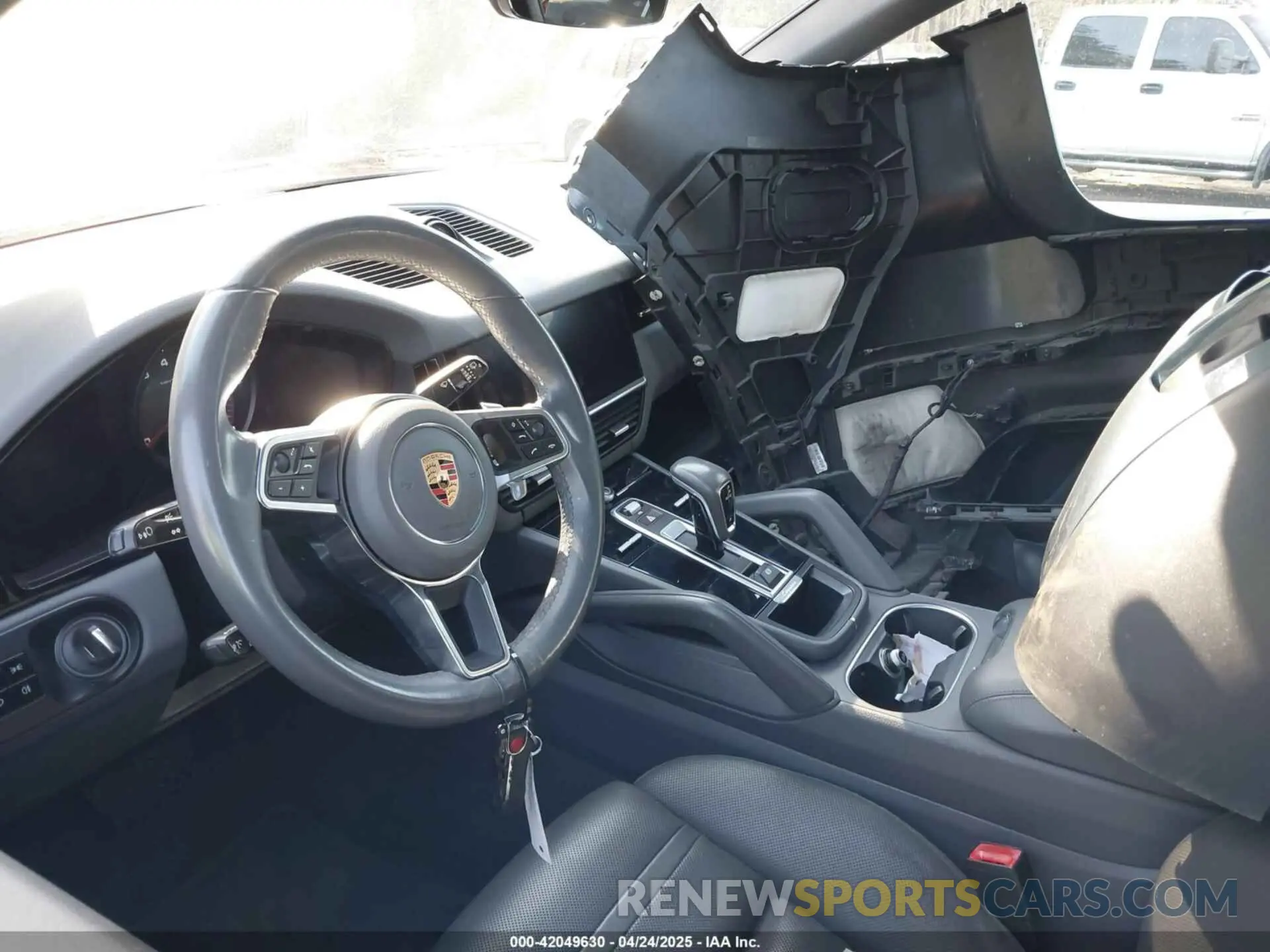 5 fotografías del automóvil dañado WP1AA2AY2KDA14302 PORSCHE CAYENNE 2019
