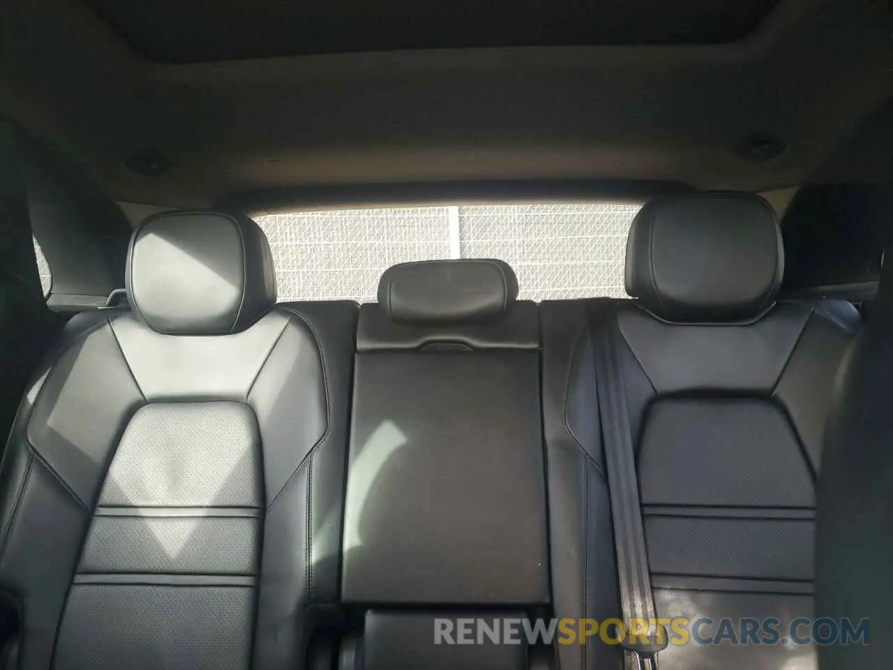 10 fotografías del automóvil dañado WP1AA2AY3KDA05219 PORSCHE CAYENNE 2019