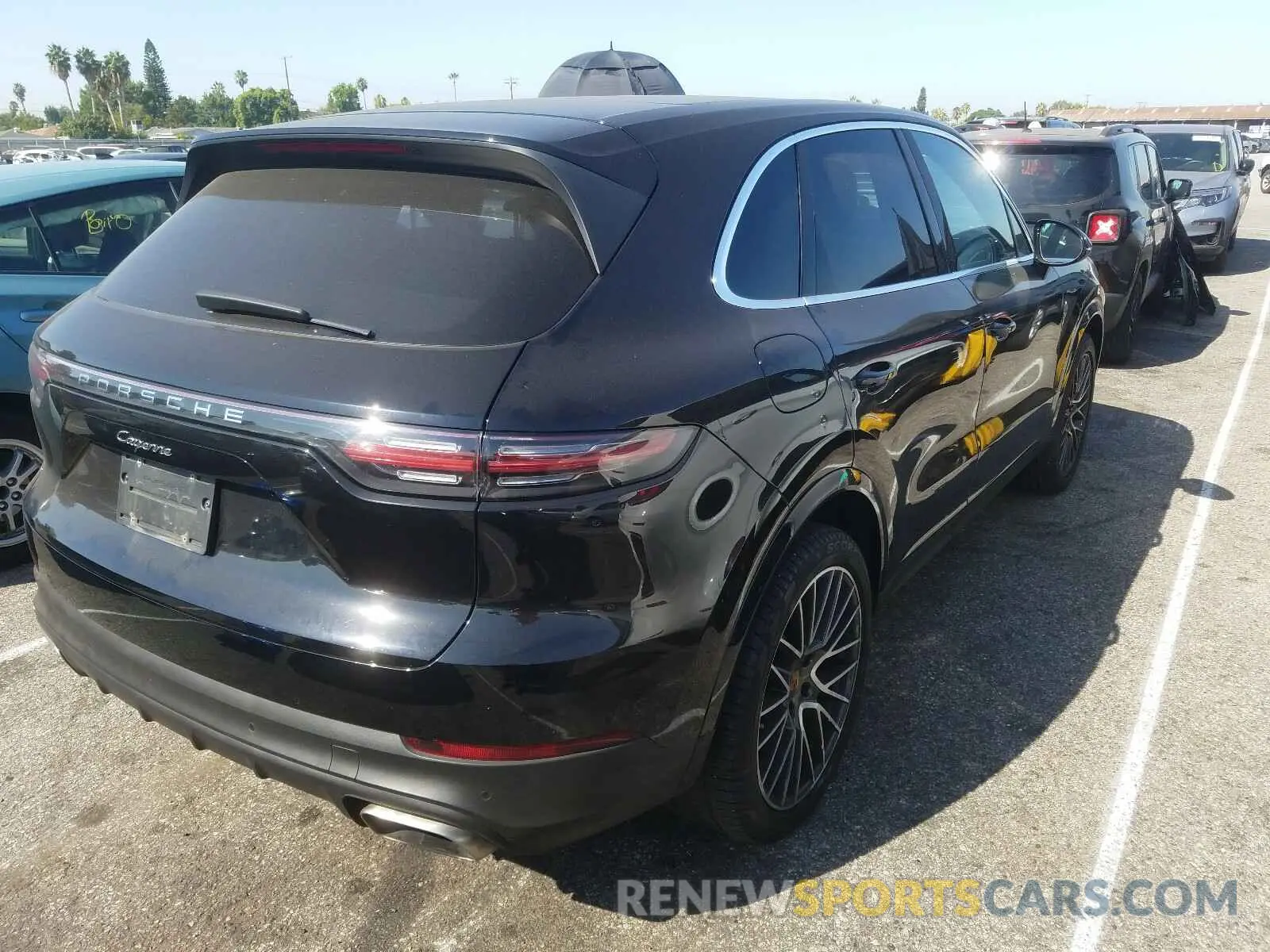 4 fotografías del automóvil dañado WP1AA2AY3KDA06693 PORSCHE CAYENNE 2019
