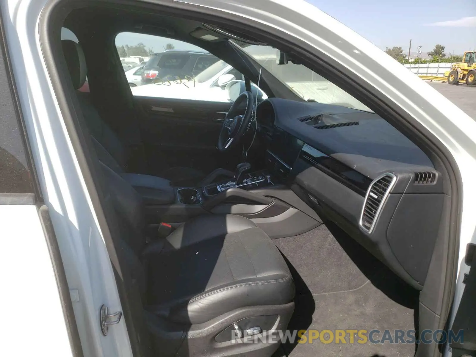 5 fotografías del automóvil dañado WP1AA2AY4KDA09070 PORSCHE CAYENNE 2019