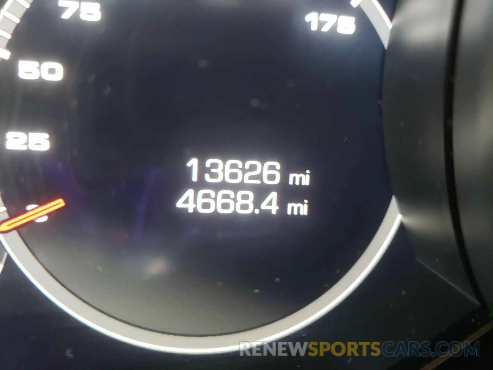 8 fotografías del automóvil dañado WP1AA2AY4KDA09070 PORSCHE CAYENNE 2019