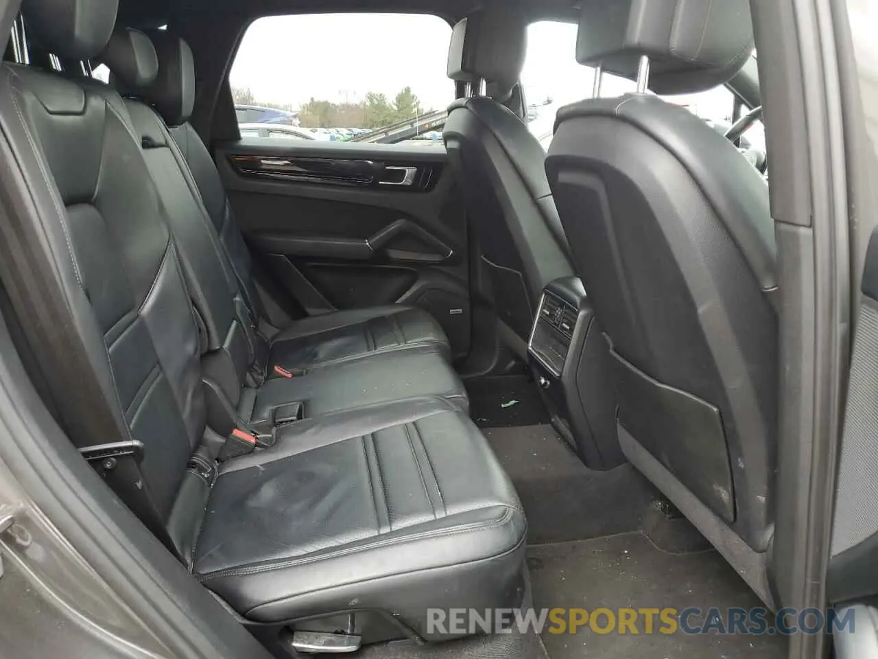 11 fotografías del automóvil dañado WP1AA2AY5KDA17002 PORSCHE CAYENNE 2019